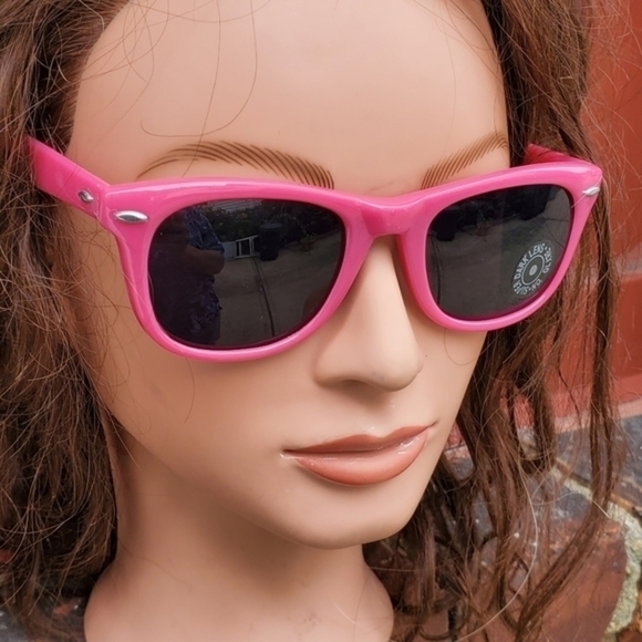 Vintage Barbie Pink Wayfarer Sunglasses Retro 80s 90s Mod Glam UV NEW main image 5